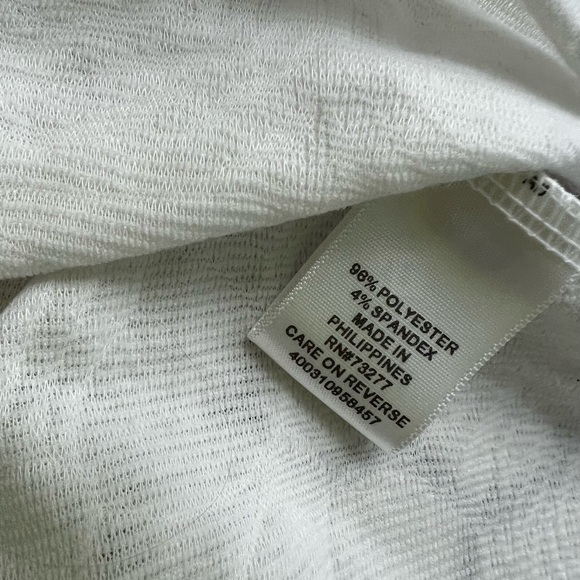 NWT Elle sleeveless shirt size small - Picture 3 of 4